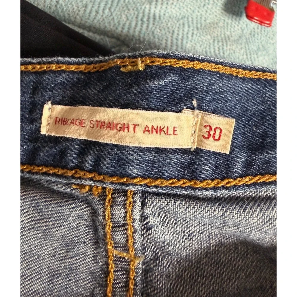 Levis Premium Ribcage Straight Ankle Jeans Blue Denim Button Fly Size 30 Big E - Picture 5 of 11